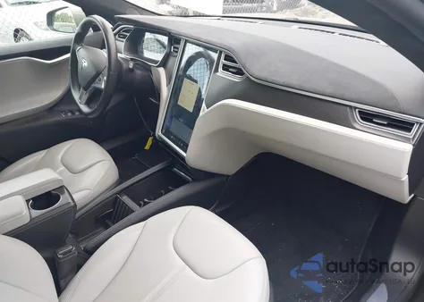 2015 Tesla Model S 70D/85D/P85D z USA, uszkodzony, nr VIN 5YJSA1E29FF110528